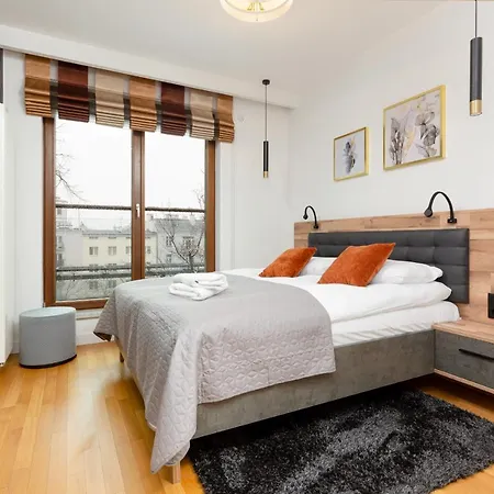 Park Arkadia With Parking Mokotow By Renters * Warschau